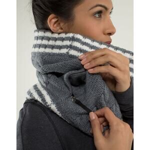 NWOT lululemon Keepin' It Real Cozy Neck Warmer